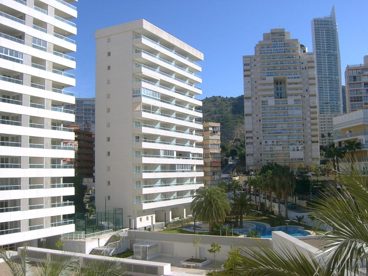 Capri-Turis Luxe Apartamentos Бенидорм Екстериор снимка