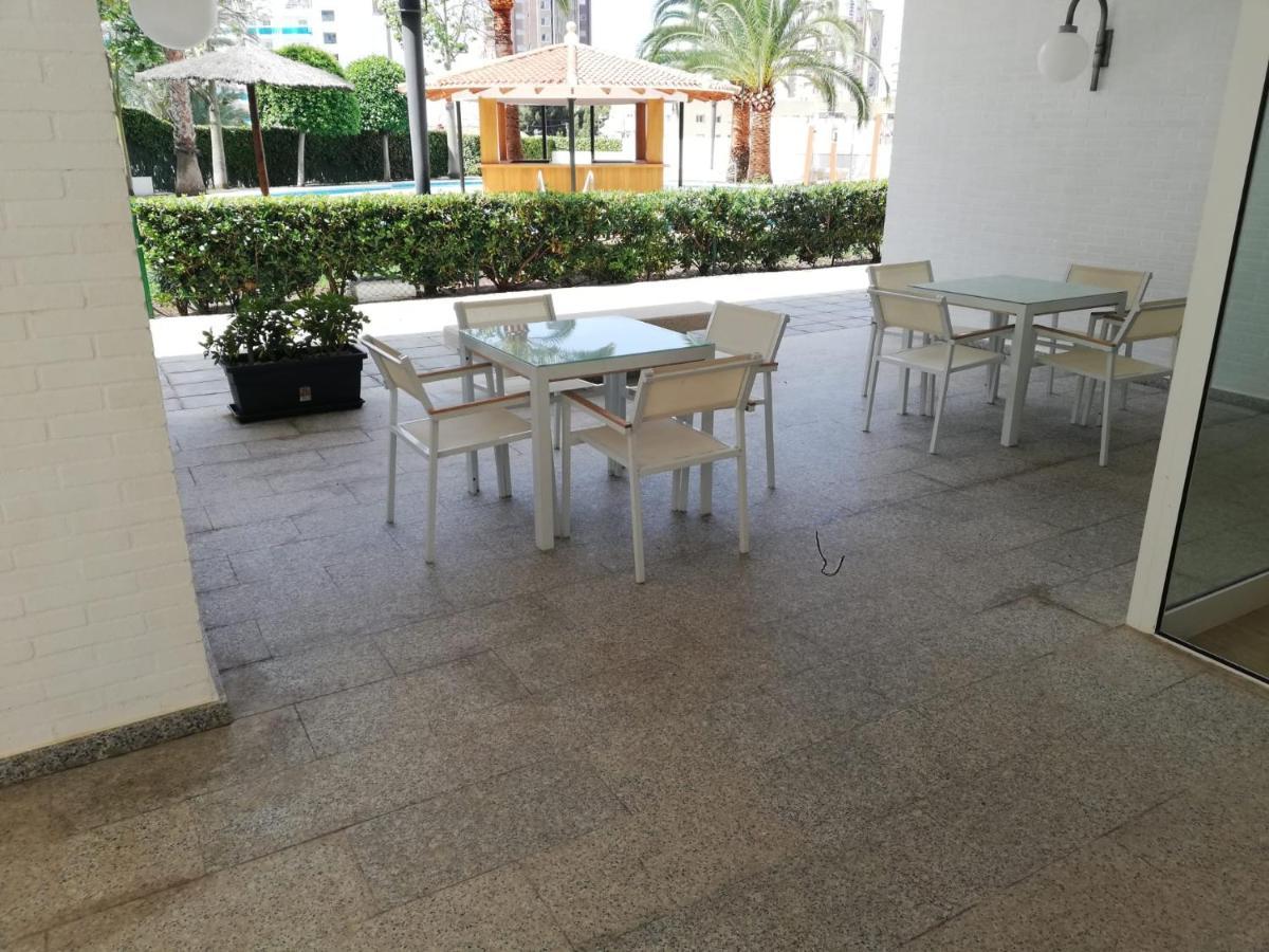 Capri-Turis Luxe Apartamentos Бенидорм Екстериор снимка