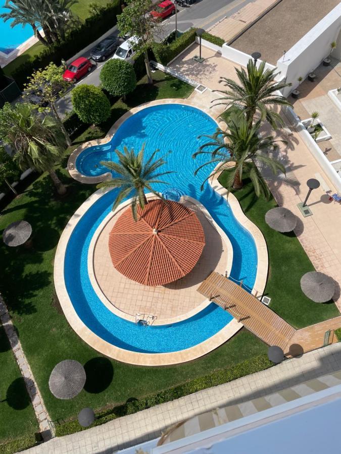 Capri-Turis Luxe Apartamentos Бенидорм Екстериор снимка